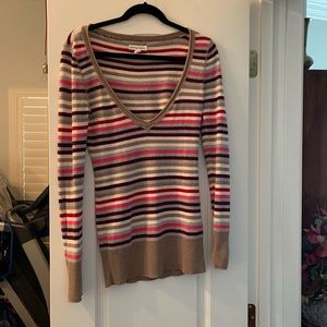 Large Aeropostale women’s v-neck sweater